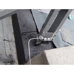 Uchwyt do konstrukcji Nierdzewka pod drut fi 8/10